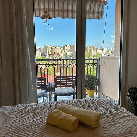 Yellowhouse Приштина Экстерьер фото