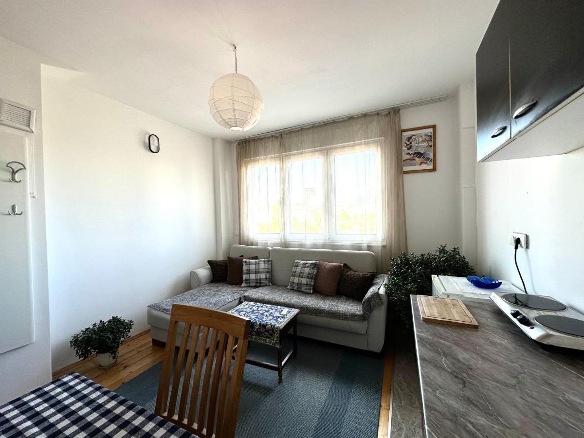 Yellowhouse Приштина Экстерьер фото