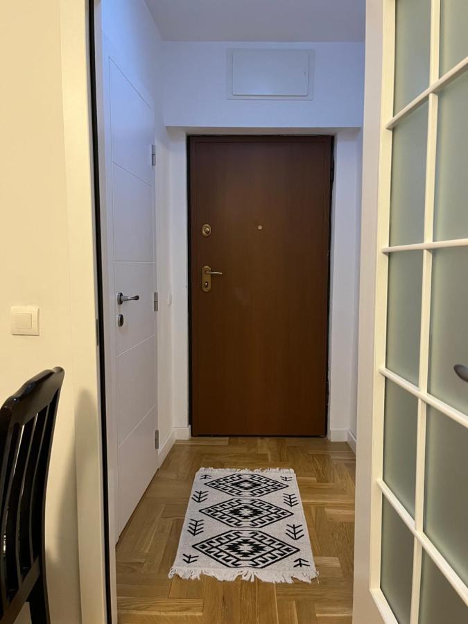 Yellowhouse Приштина Экстерьер фото