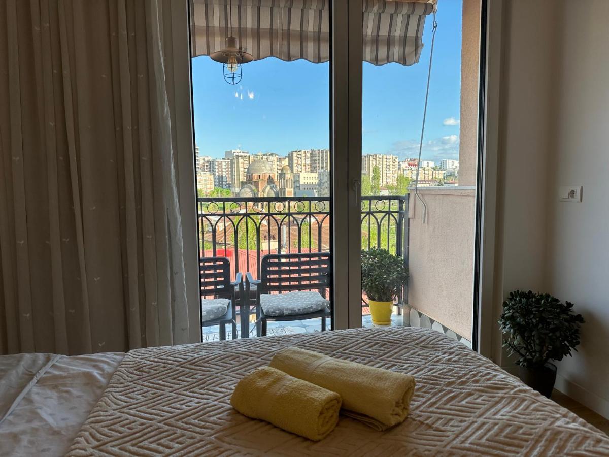 Yellowhouse Приштина Экстерьер фото